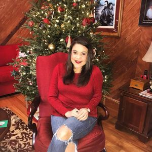 Meet your Posher, Janeva